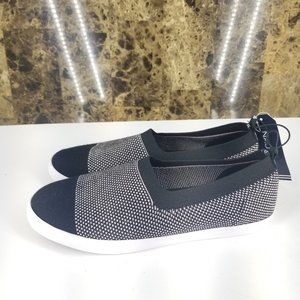 Womens Size 5.5 NAUTICA Slip On Black White Shoes